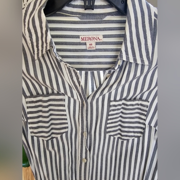 Merona Button-Up - Picture 3 of 3
